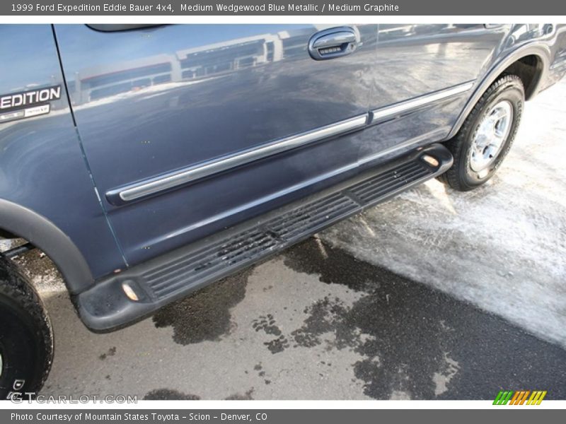 Medium Wedgewood Blue Metallic / Medium Graphite 1999 Ford Expedition Eddie Bauer 4x4