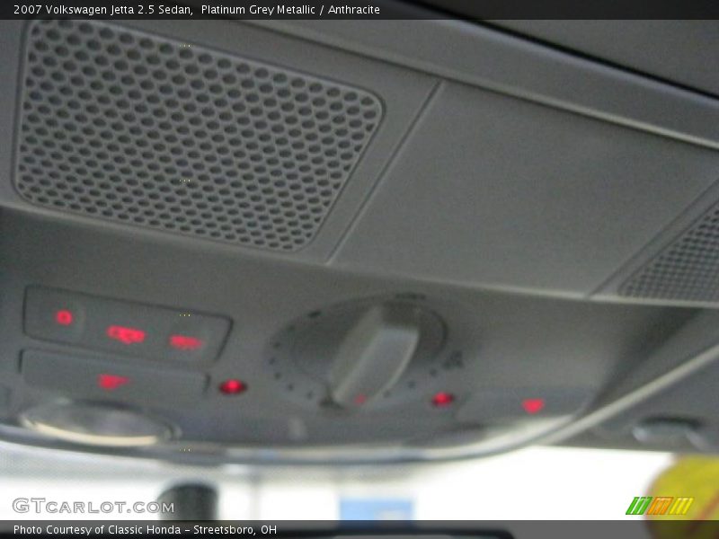 Platinum Grey Metallic / Anthracite 2007 Volkswagen Jetta 2.5 Sedan