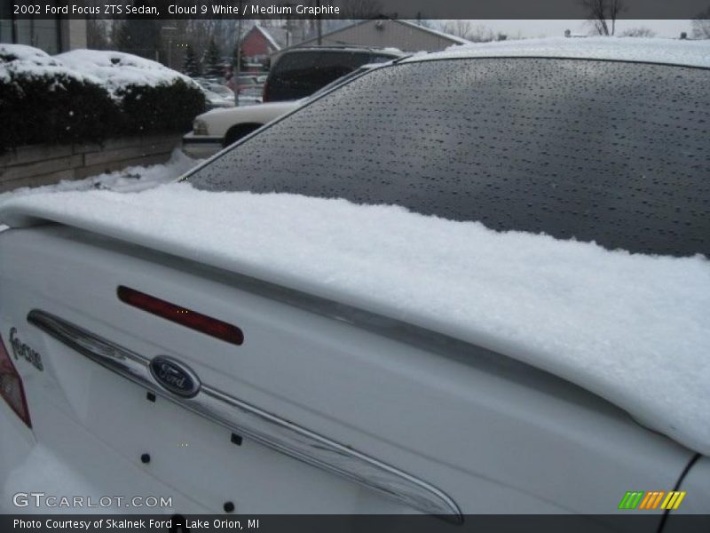 Cloud 9 White / Medium Graphite 2002 Ford Focus ZTS Sedan