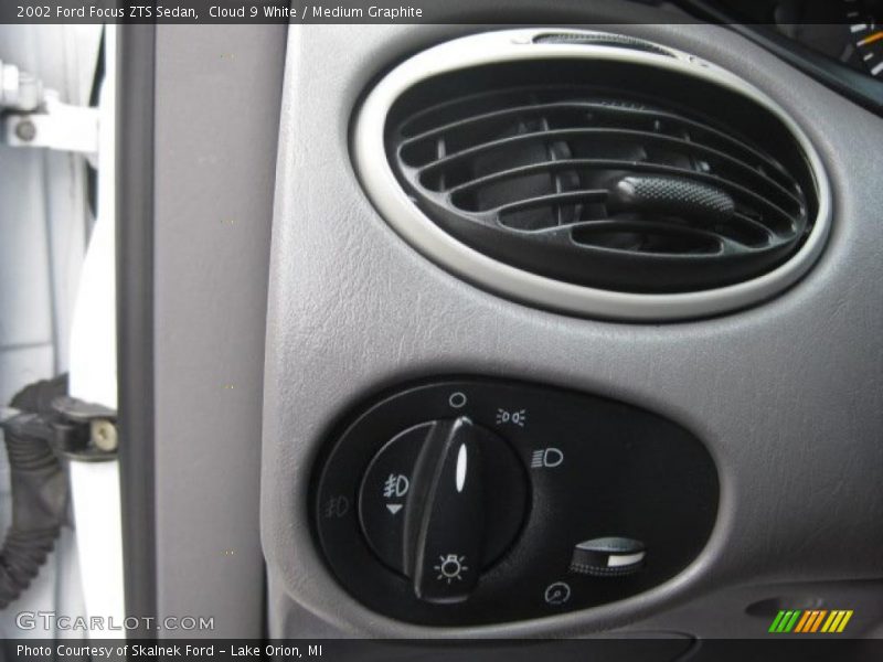 Controls of 2002 Focus ZTS Sedan