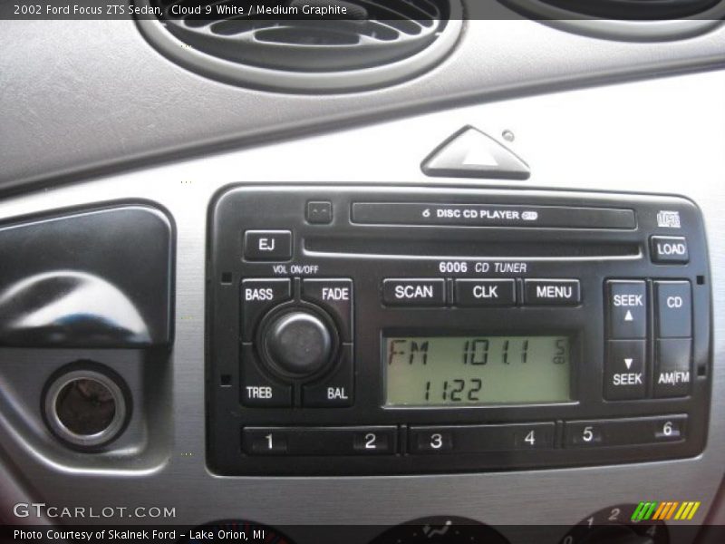 Controls of 2002 Focus ZTS Sedan