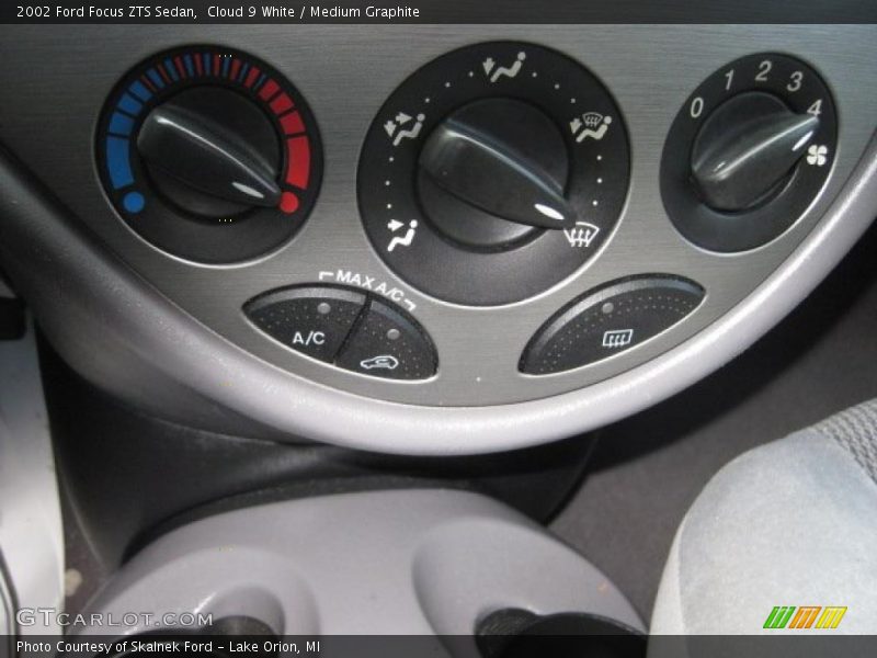 Controls of 2002 Focus ZTS Sedan