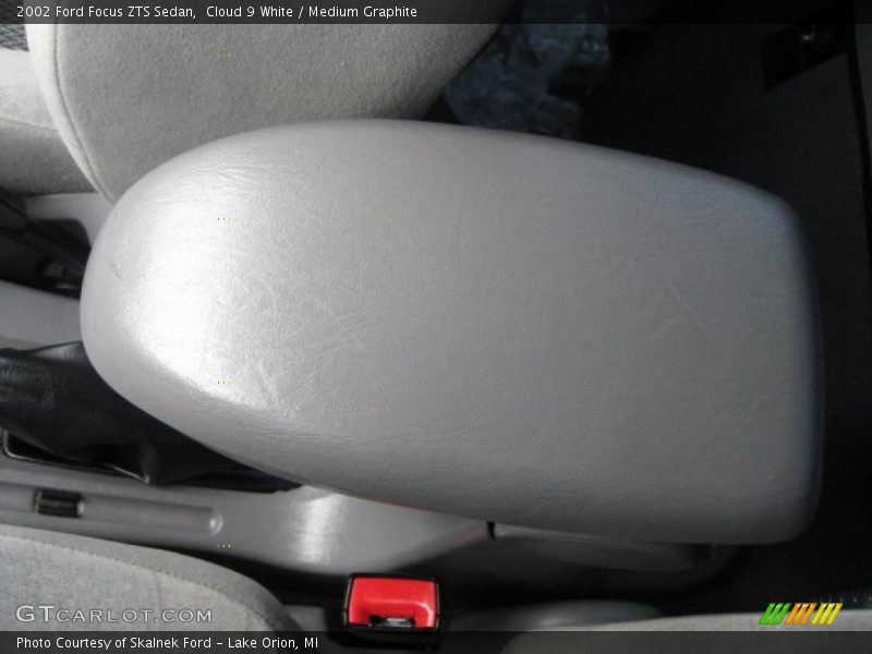 Cloud 9 White / Medium Graphite 2002 Ford Focus ZTS Sedan
