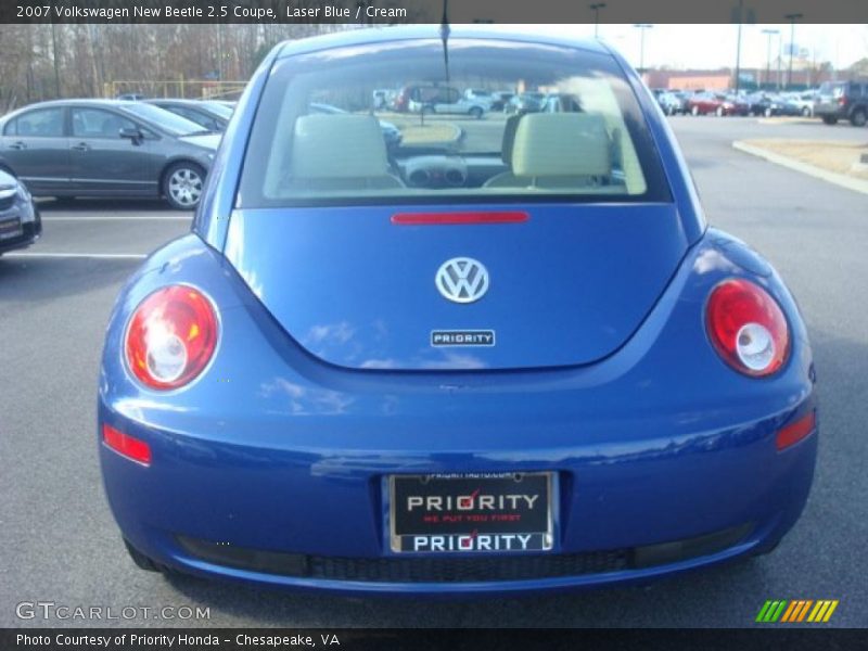 Laser Blue / Cream 2007 Volkswagen New Beetle 2.5 Coupe