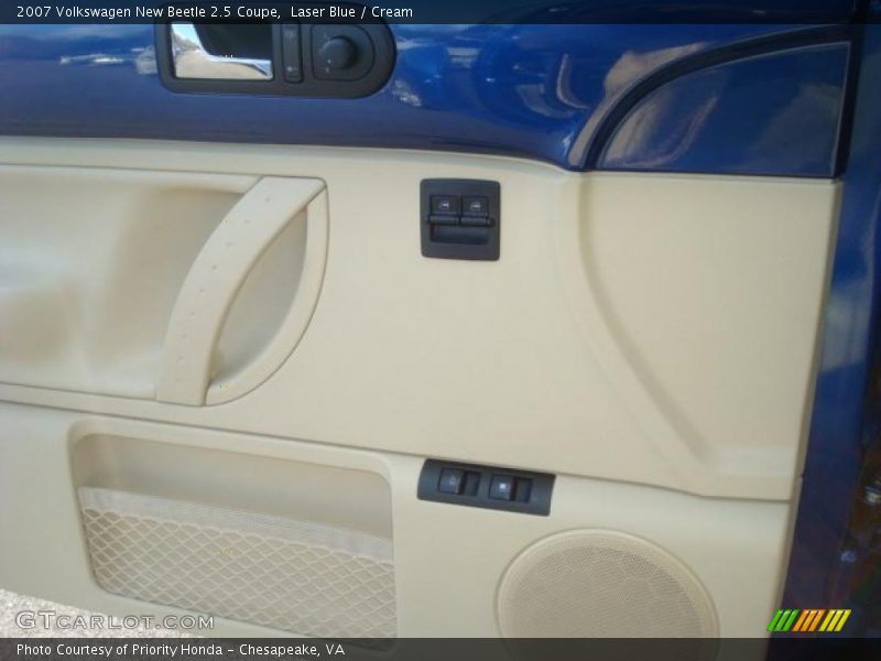 Laser Blue / Cream 2007 Volkswagen New Beetle 2.5 Coupe