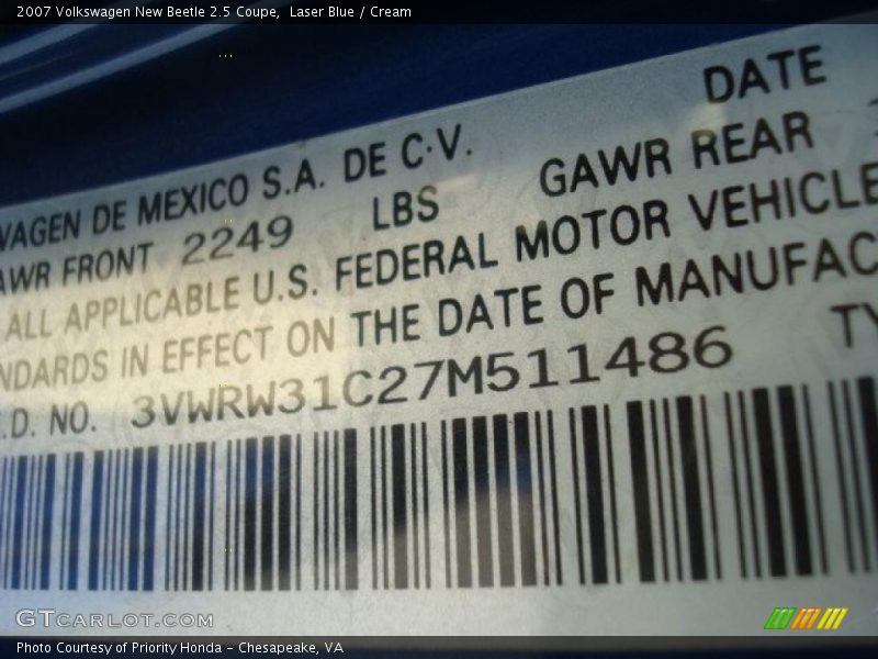 Laser Blue / Cream 2007 Volkswagen New Beetle 2.5 Coupe