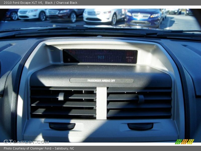 Black / Charcoal Black 2010 Ford Escape XLT V6