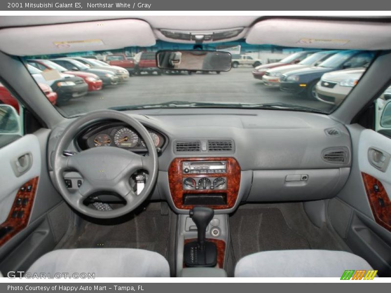Dashboard of 2001 Galant ES