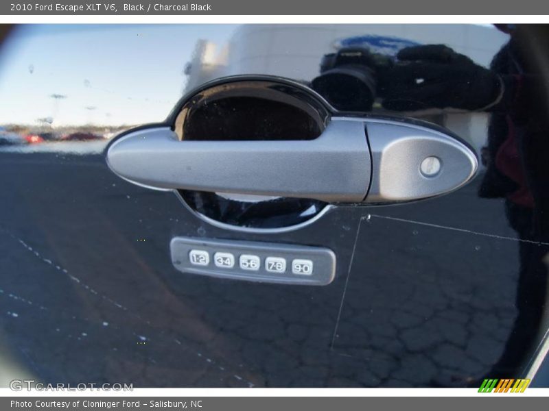 Black / Charcoal Black 2010 Ford Escape XLT V6