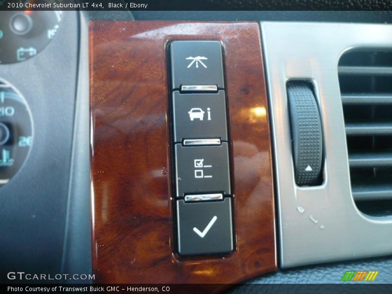 Black / Ebony 2010 Chevrolet Suburban LT 4x4