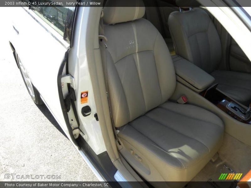 Ivory Pearl / Willow 2003 Infiniti Q 45 Luxury Sedan
