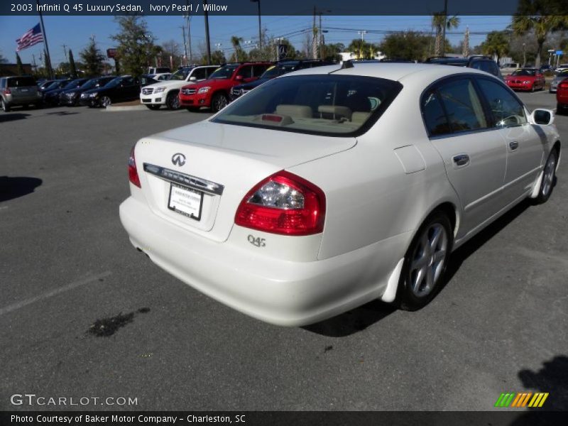 Ivory Pearl / Willow 2003 Infiniti Q 45 Luxury Sedan