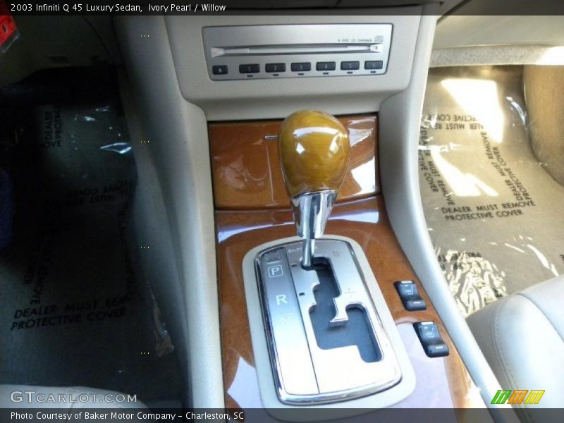  2003 Q 45 Luxury Sedan 5 Speed Automatic Shifter