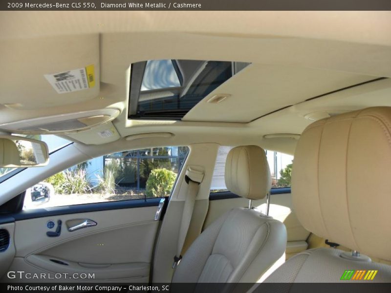 Diamond White Metallic / Cashmere 2009 Mercedes-Benz CLS 550