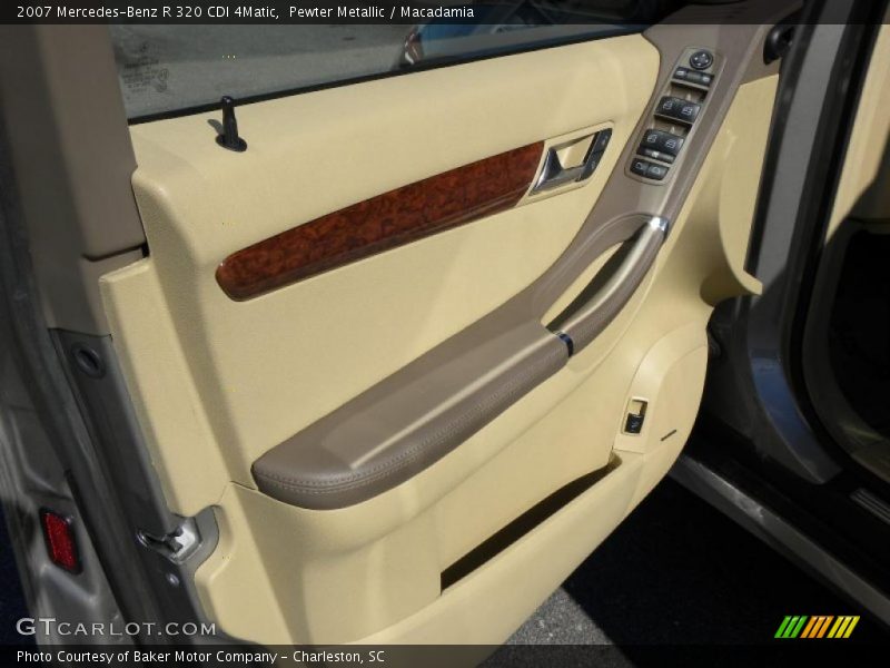 Pewter Metallic / Macadamia 2007 Mercedes-Benz R 320 CDI 4Matic