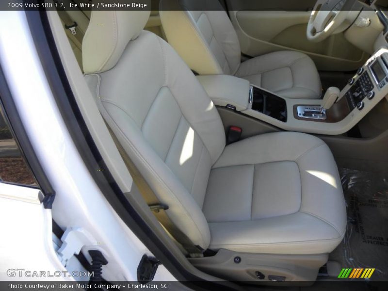 Ice White / Sandstone Beige 2009 Volvo S80 3.2