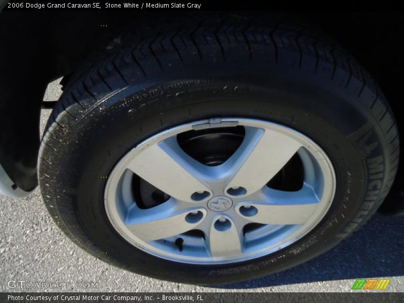 Stone White / Medium Slate Gray 2006 Dodge Grand Caravan SE