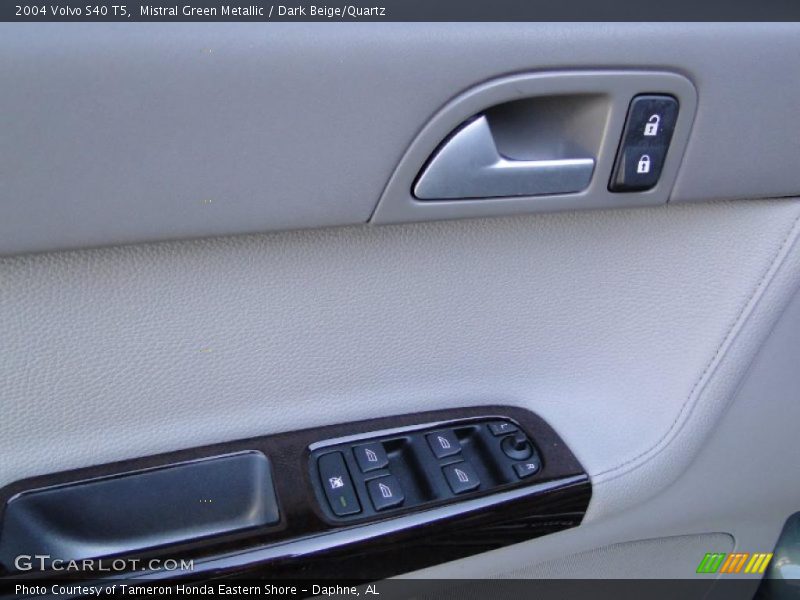 Mistral Green Metallic / Dark Beige/Quartz 2004 Volvo S40 T5