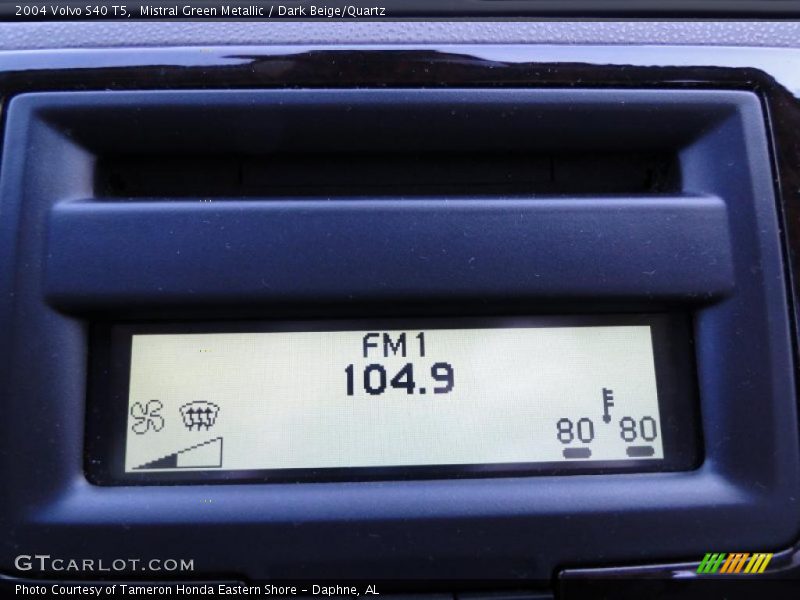 Mistral Green Metallic / Dark Beige/Quartz 2004 Volvo S40 T5