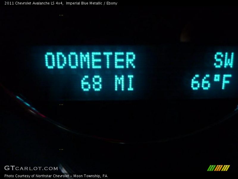 Imperial Blue Metallic / Ebony 2011 Chevrolet Avalanche LS 4x4