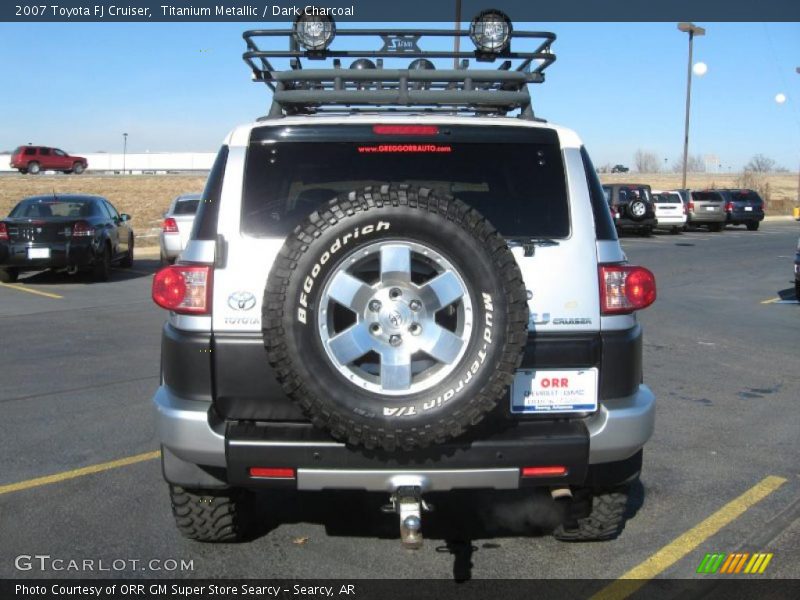 Titanium Metallic / Dark Charcoal 2007 Toyota FJ Cruiser