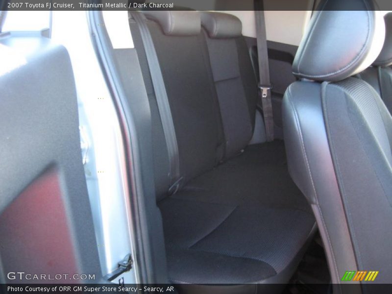 Titanium Metallic / Dark Charcoal 2007 Toyota FJ Cruiser