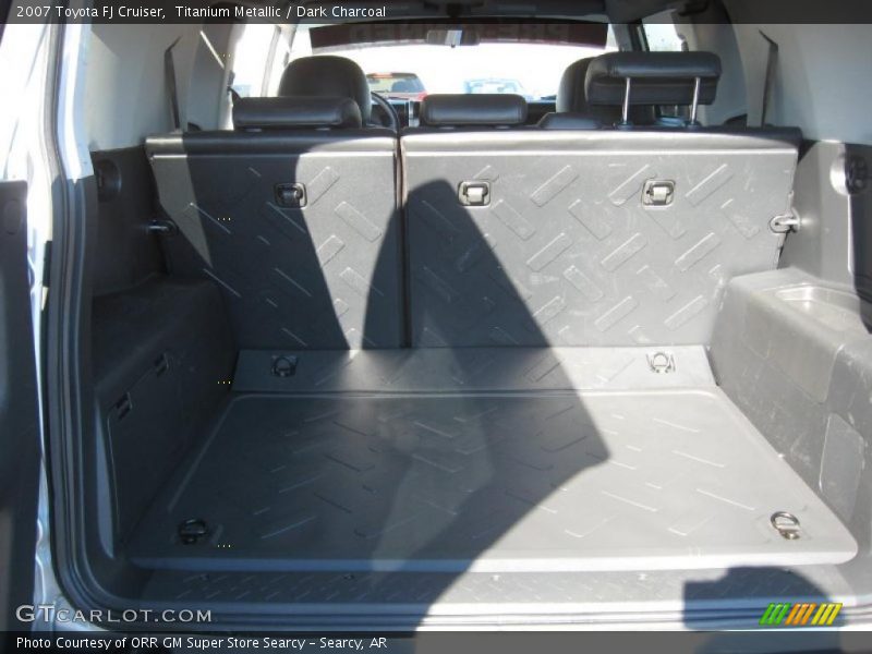 Titanium Metallic / Dark Charcoal 2007 Toyota FJ Cruiser