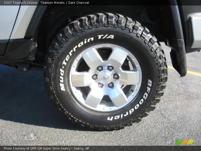 Titanium Metallic / Dark Charcoal 2007 Toyota FJ Cruiser