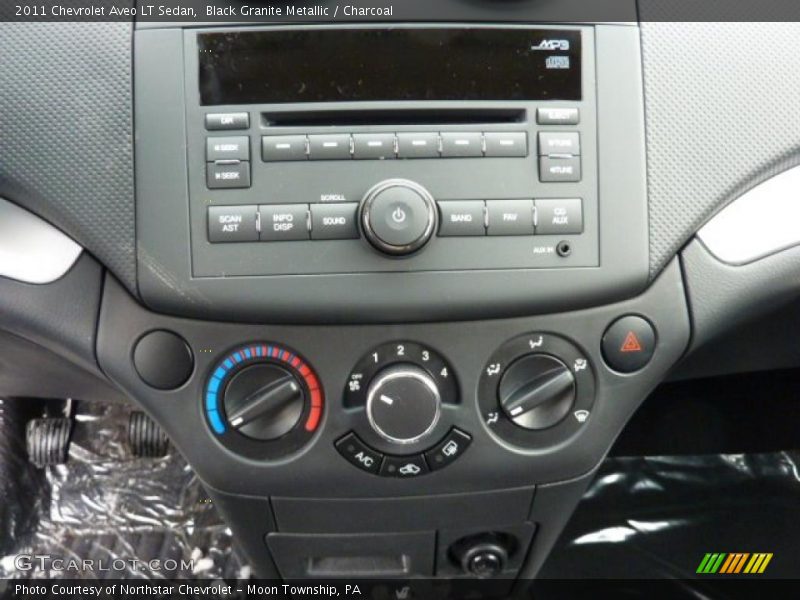 Controls of 2011 Aveo LT Sedan