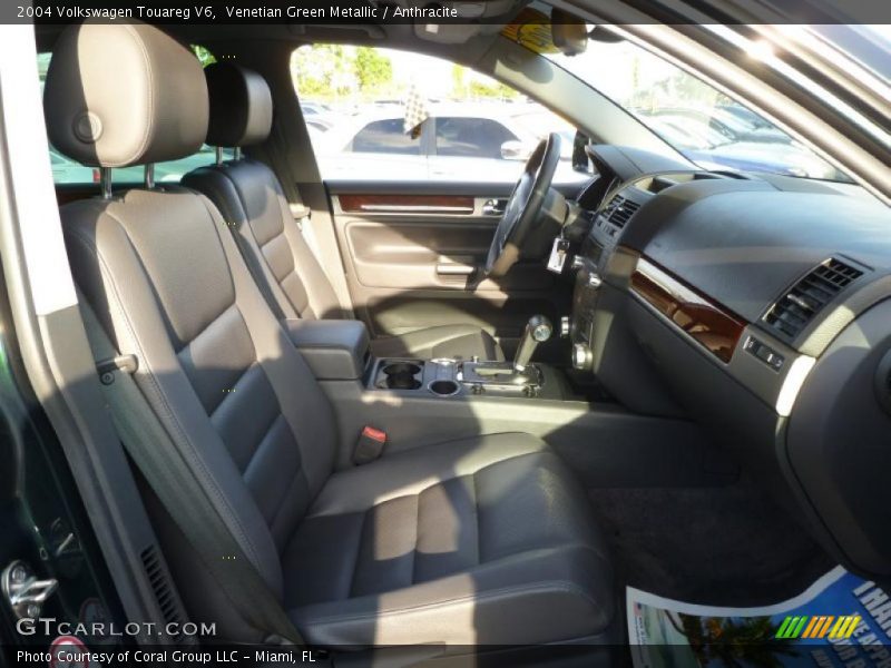Venetian Green Metallic / Anthracite 2004 Volkswagen Touareg V6