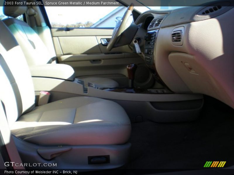 Spruce Green Metallic / Medium Parchment 2003 Ford Taurus SEL