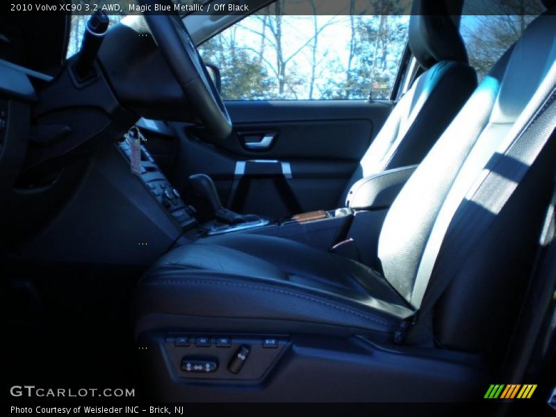 Magic Blue Metallic / Off Black 2010 Volvo XC90 3.2 AWD
