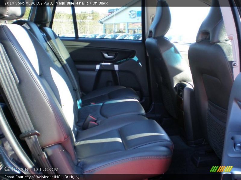 Magic Blue Metallic / Off Black 2010 Volvo XC90 3.2 AWD