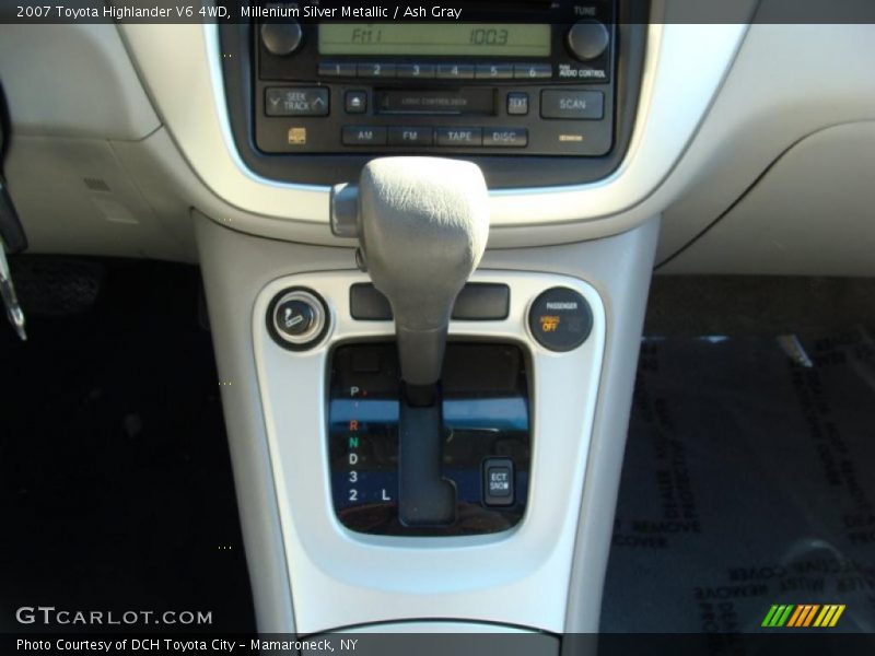Millenium Silver Metallic / Ash Gray 2007 Toyota Highlander V6 4WD
