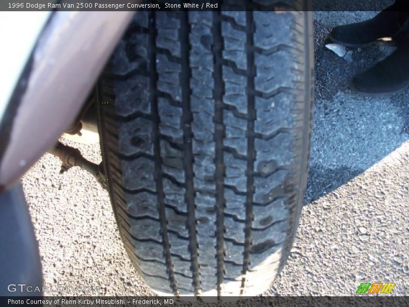 Stone White / Red 1996 Dodge Ram Van 2500 Passenger Conversion