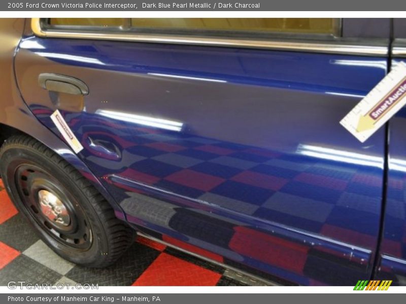 Dark Blue Pearl Metallic / Dark Charcoal 2005 Ford Crown Victoria Police Interceptor