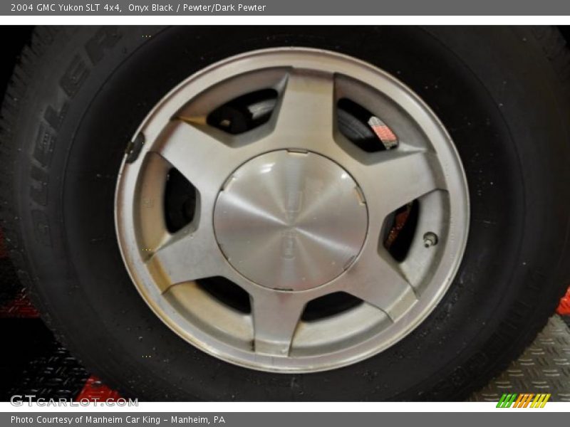  2004 Yukon SLT 4x4 Wheel