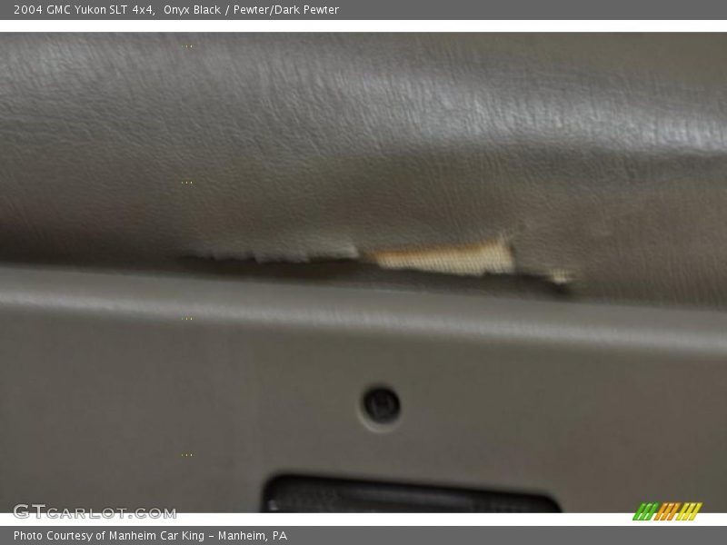 Onyx Black / Pewter/Dark Pewter 2004 GMC Yukon SLT 4x4