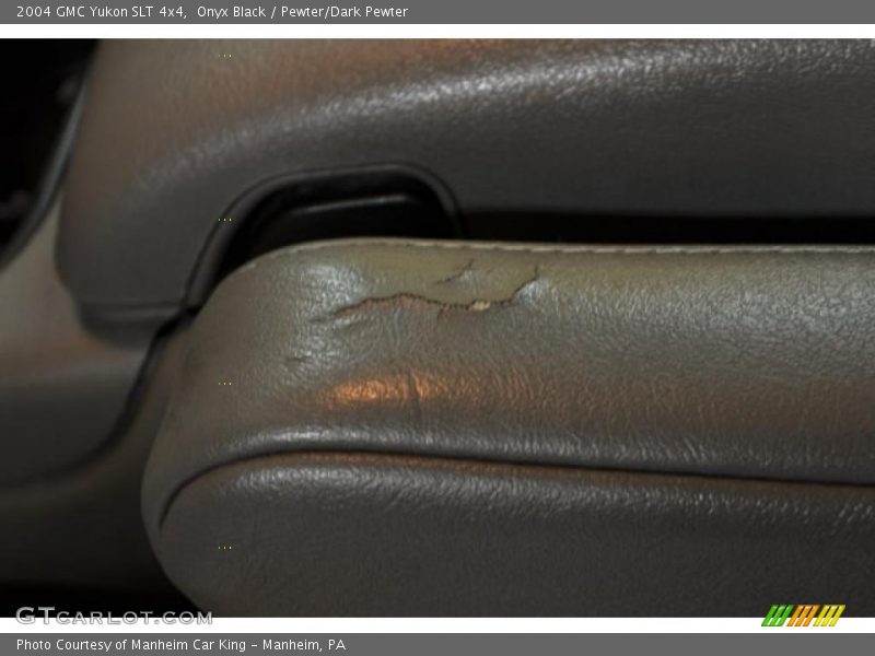 Onyx Black / Pewter/Dark Pewter 2004 GMC Yukon SLT 4x4