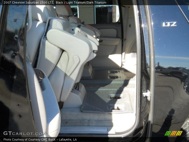 Black / Light Titanium/Dark Titanium 2007 Chevrolet Suburban 1500 LTZ