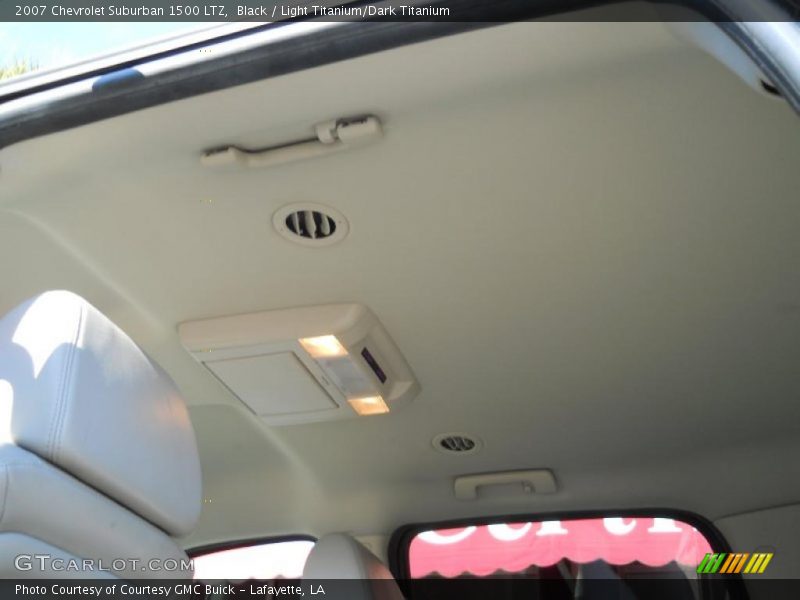Black / Light Titanium/Dark Titanium 2007 Chevrolet Suburban 1500 LTZ