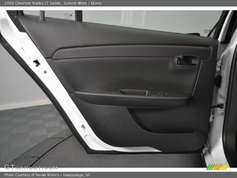 Summit White / Ebony 2009 Chevrolet Malibu LT Sedan