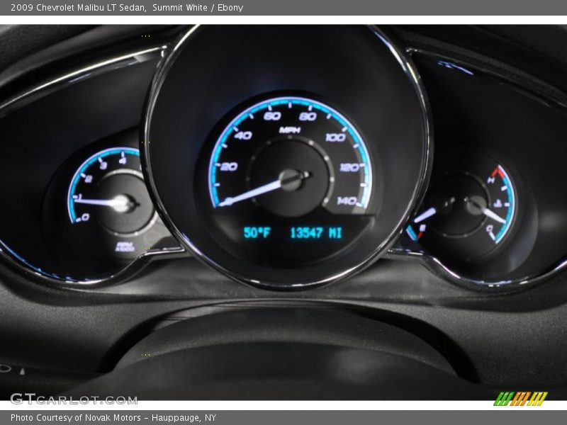 Summit White / Ebony 2009 Chevrolet Malibu LT Sedan