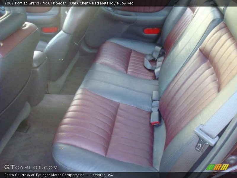  2002 Grand Prix GTP Sedan Ruby Red Interior