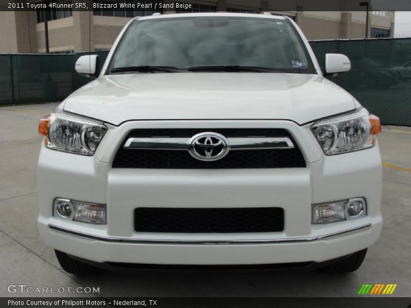 Blizzard White Pearl / Sand Beige 2011 Toyota 4Runner SR5