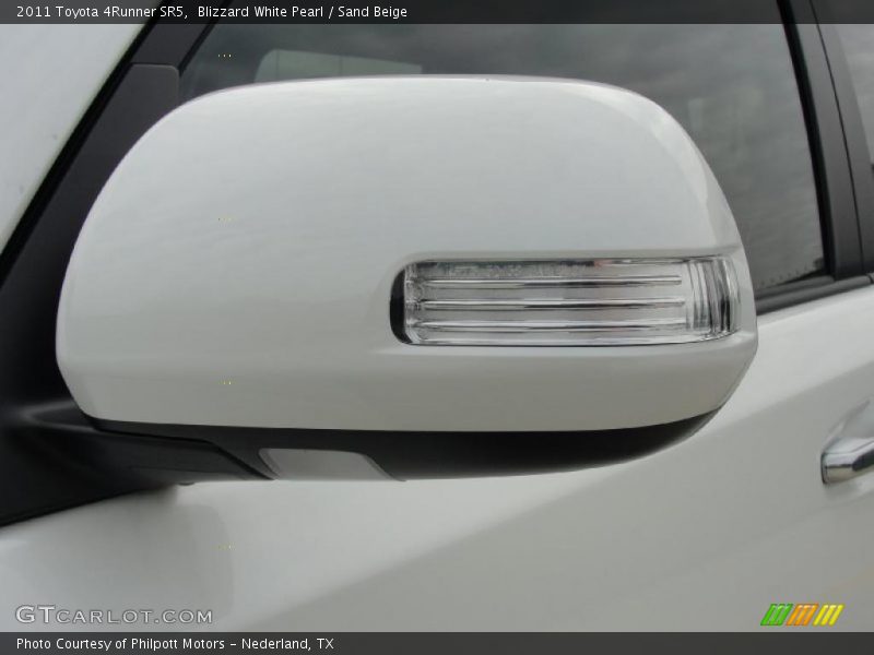 Blizzard White Pearl / Sand Beige 2011 Toyota 4Runner SR5