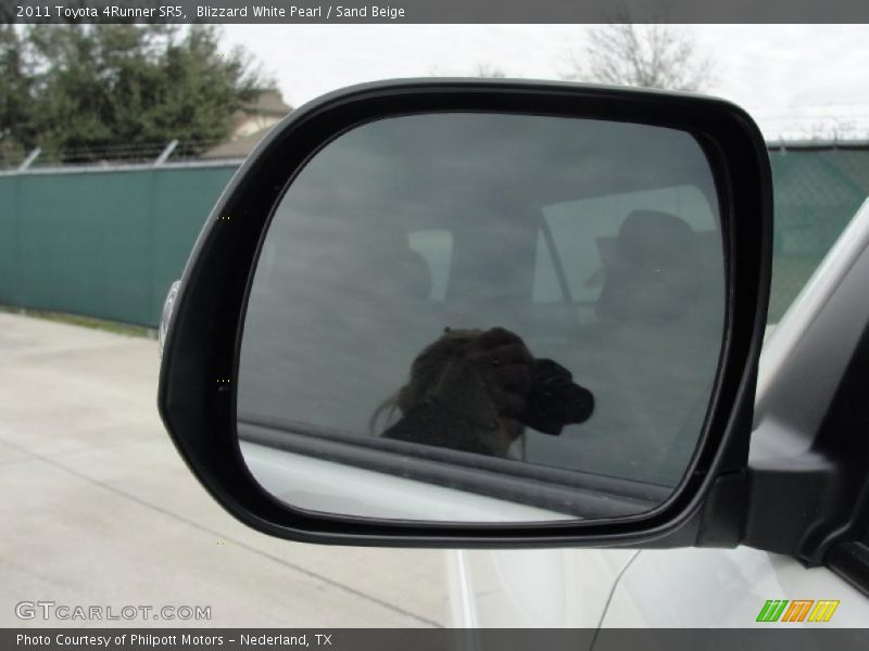 Blizzard White Pearl / Sand Beige 2011 Toyota 4Runner SR5