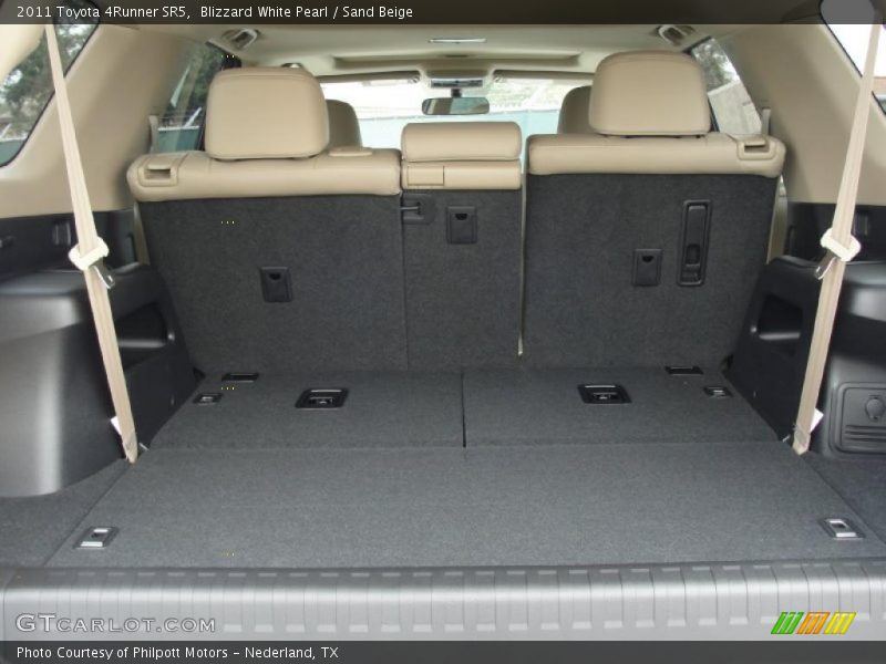 Blizzard White Pearl / Sand Beige 2011 Toyota 4Runner SR5
