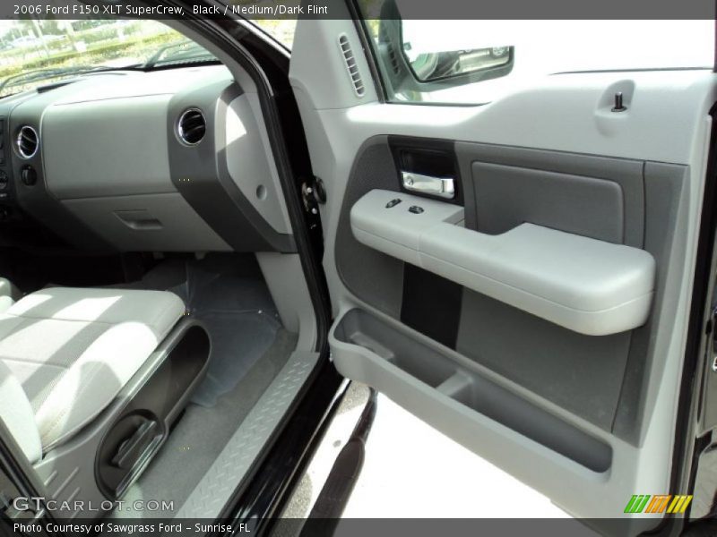 Black / Medium/Dark Flint 2006 Ford F150 XLT SuperCrew