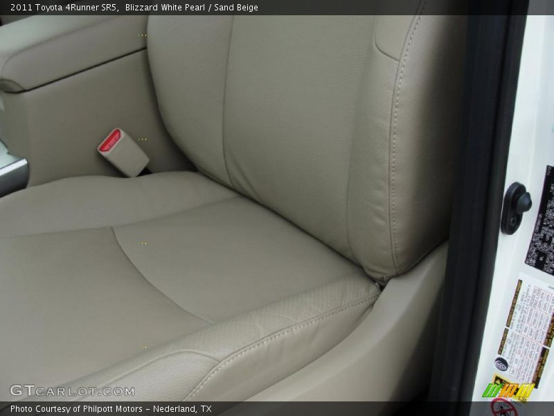 Blizzard White Pearl / Sand Beige 2011 Toyota 4Runner SR5